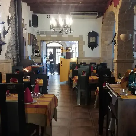 Hostal Restaurante La Diligencia-3